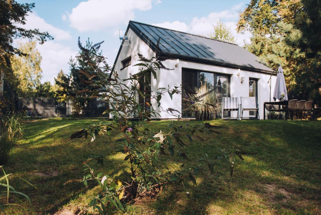 Narev Domy Wakacyjne Kazdy Dom Na Wylacznosc Oddzielnie Ogrodzony Pomiechówek Exterior foto